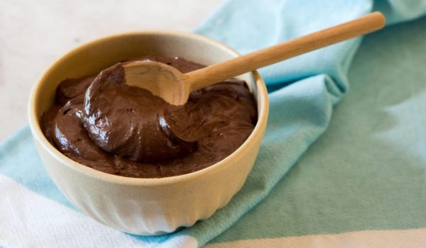 Em mês de lançamentos, Vida Veg anuncia mousse de chocolate feito de creme de coco.